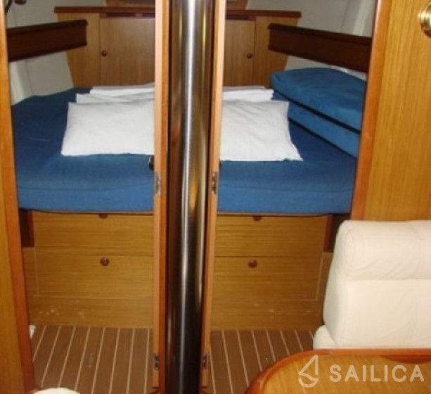 Sun Odyssey 45 - Yacht Charter Sailica