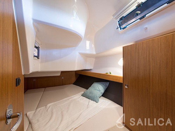 Bavaria 37 Cruiser - Yacht Charter Sailica