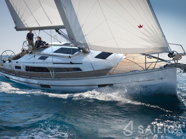 Bavaria 37 Cruiser - Yacht Charter Sailica