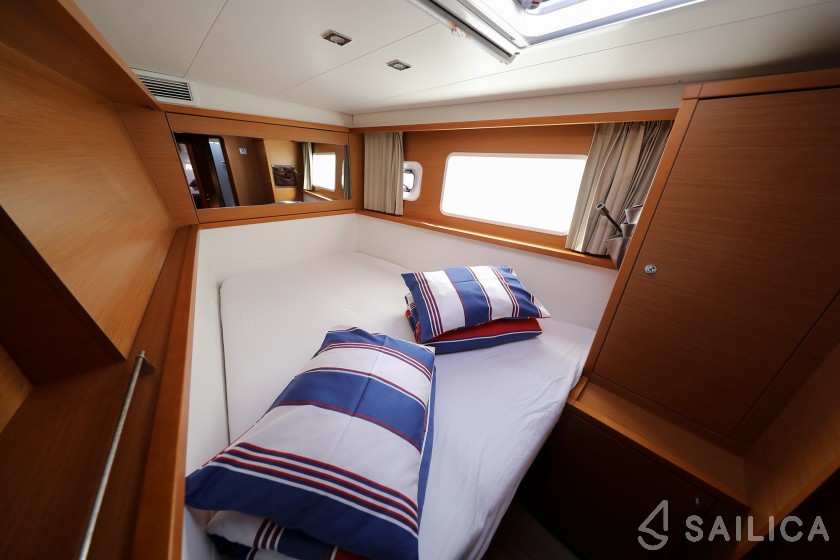 Lagoon 450 - Yacht Charter Sailica