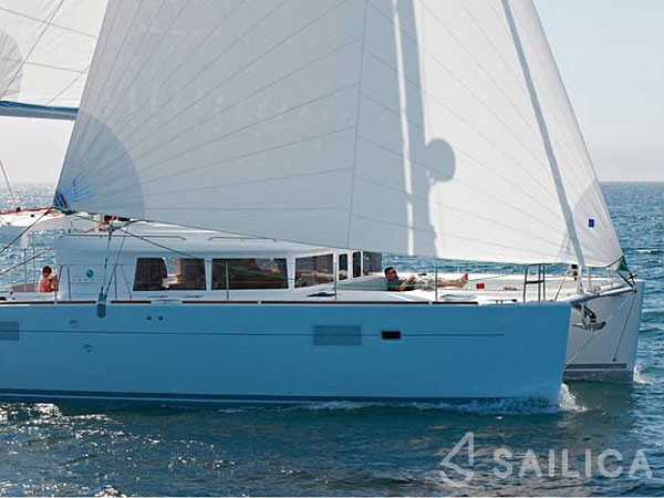 Lagoon 450 - Yacht Charter Sailica
