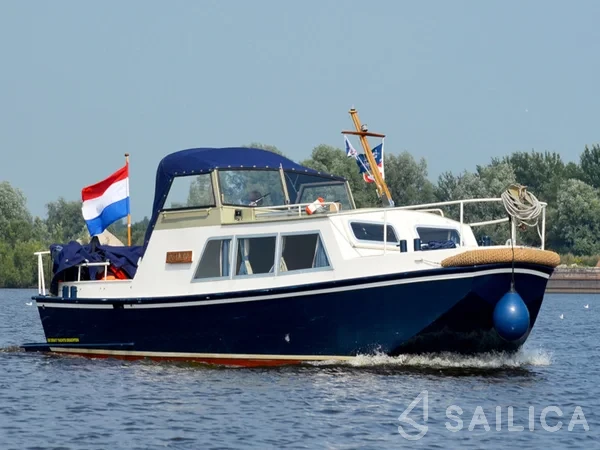 De Drait Doerak 850 OK - Yacht Charter Sailica