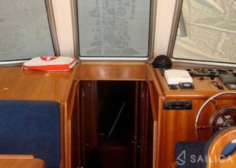 Adria 1002 - Yacht Charter Sailica
