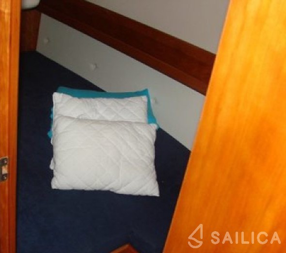 Adria 1002 - Yacht Charter Sailica
