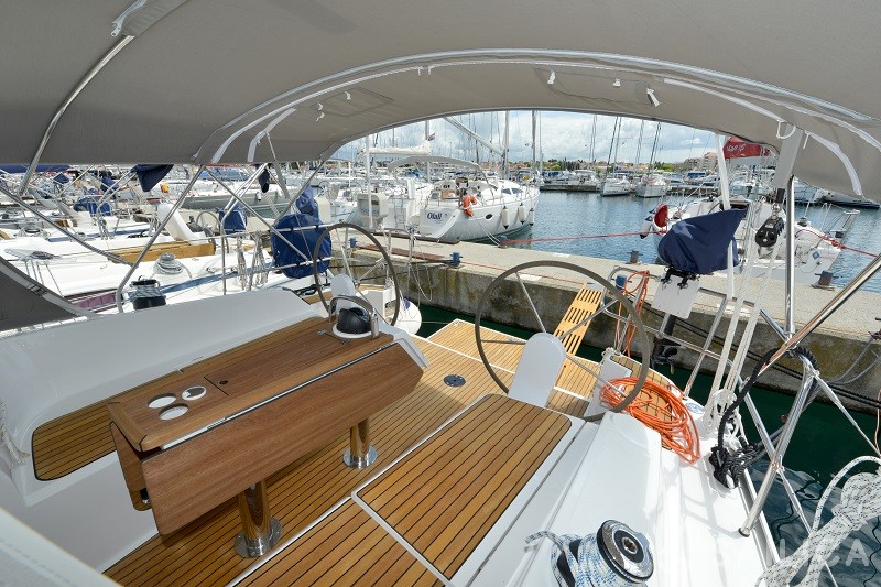 Bavaria Cruiser 37 - Yacht Charter Sailica