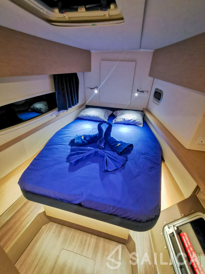 Helia 44 - Yacht Charter Sailica
