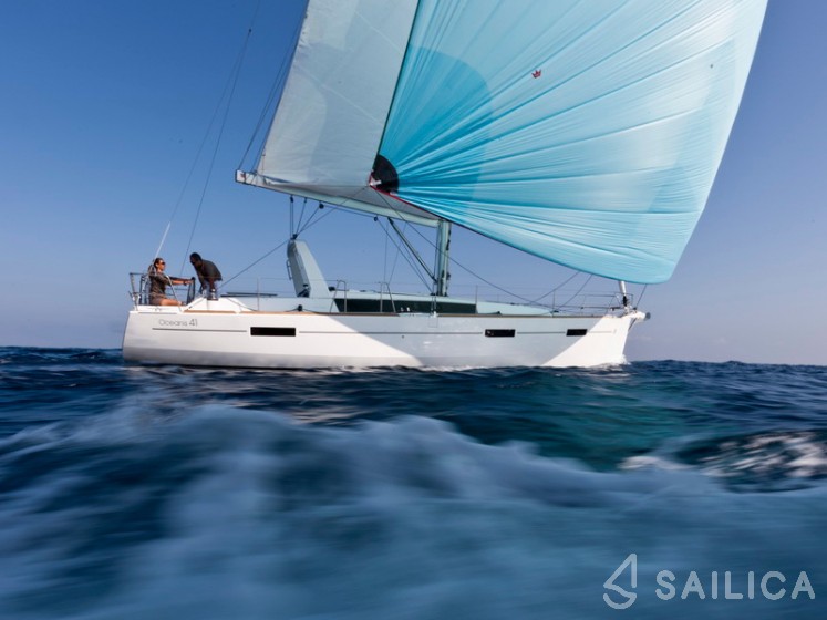 Oceanis 41 - Yacht Charter Sailica