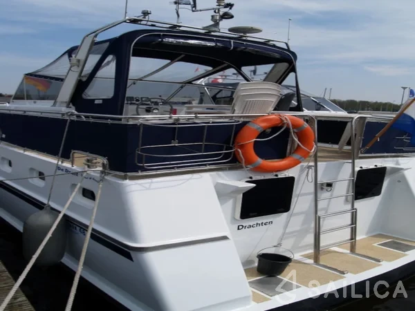 De Drait Renal 40 - Yacht Charter Sailica