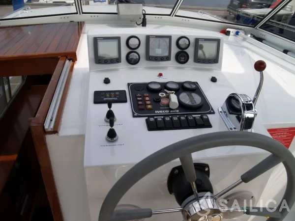 De Drait Renal 40 - Yacht Charter Sailica