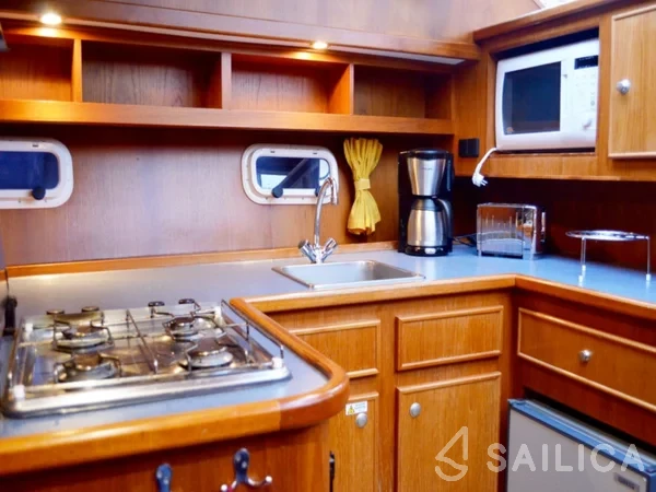 De Drait Renal 40 - Yacht Charter Sailica