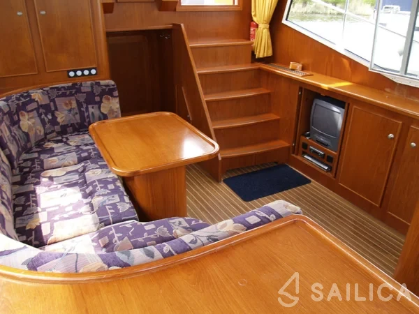De Drait Renal 40 - Yacht Charter Sailica