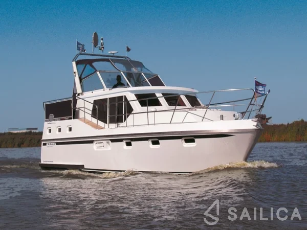 De Drait Renal 40 - Yacht Charter Sailica