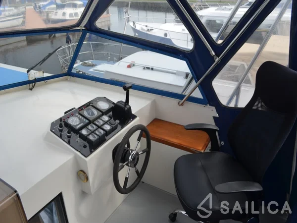 De Drait Safari Houseboat 1050 - Yacht Charter Sailica