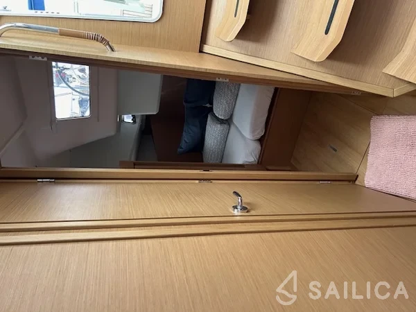 Sun Odyssey 410 - Yacht Charter Sailica