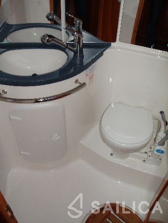 Bavaria 46 Cruiser - Yacht Charter Sailica