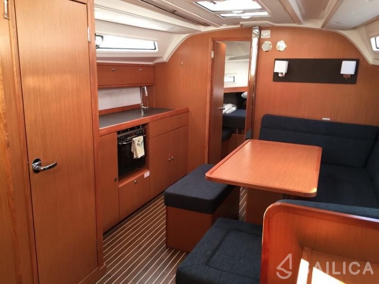 Bavaria Cruiser 41 - Yacht Charter Sailica