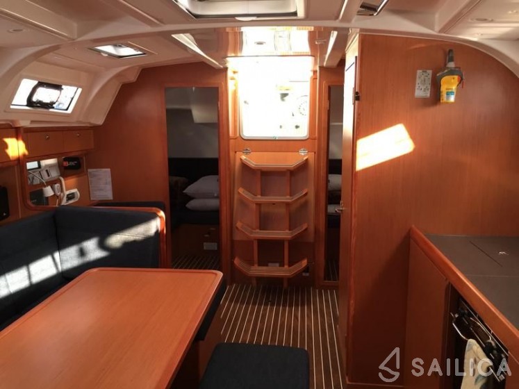 Bavaria Cruiser 41 - Yacht Charter Sailica