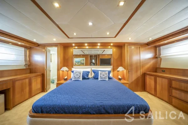 Falcon 115 - Yacht Charter Sailica