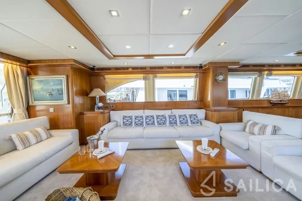 Falcon 115 - Yacht Charter Sailica