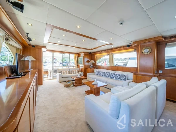 Falcon 115 - Yacht Charter Sailica