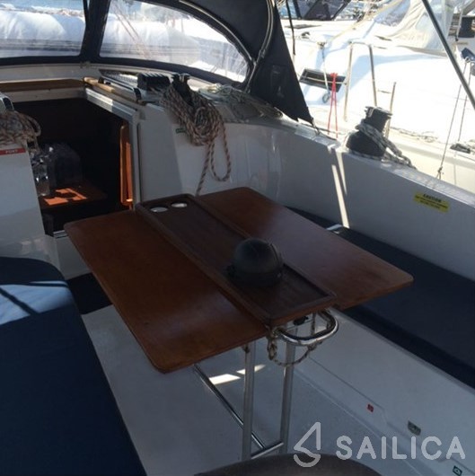Bavaria Cruiser 41 - Yacht Charter Sailica