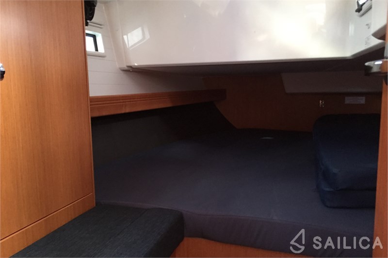 Bavaria Cruiser 41 - Yacht Charter Sailica