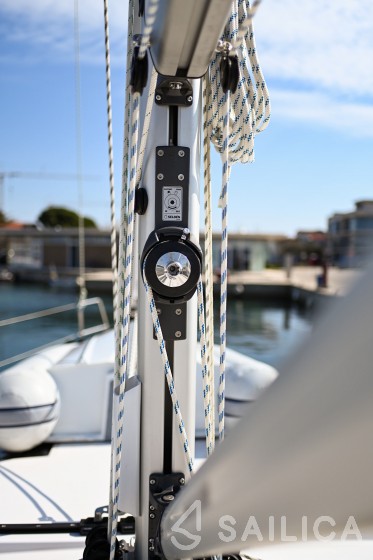 Bavaria C42 - Yacht Charter Sailica