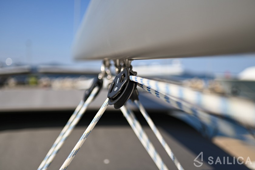 Bavaria C42 - Yacht Charter Sailica