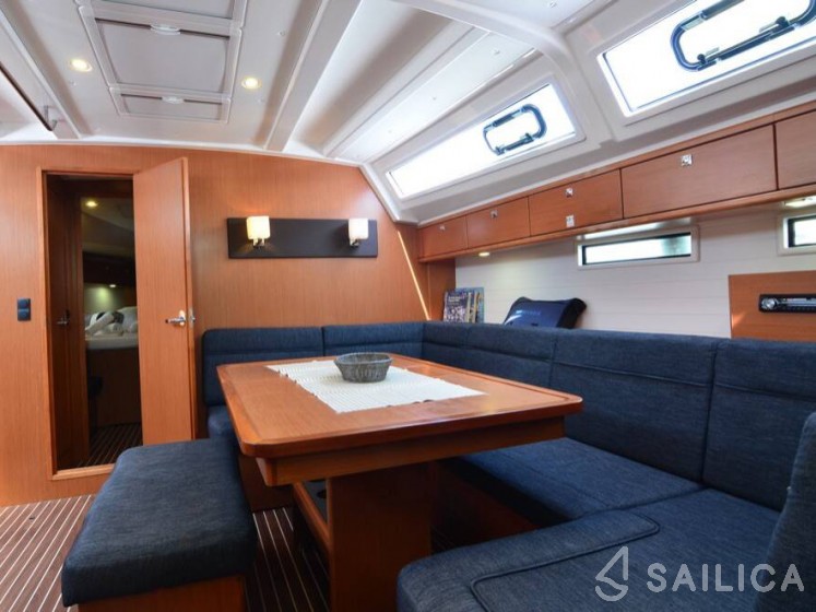 Bavaria 46 Cruiser - Yacht Charter Sailica