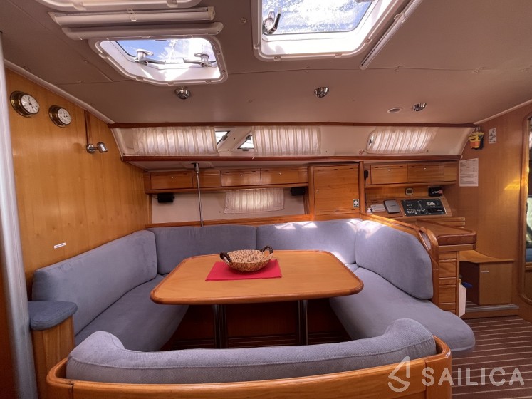Bavaria 40 Cruiser - Yacht Charter Sailica