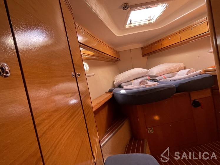 Bavaria 40 Cruiser - Yacht Charter Sailica