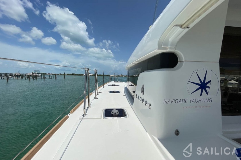 Lagoon 40 - Yacht Charter Sailica