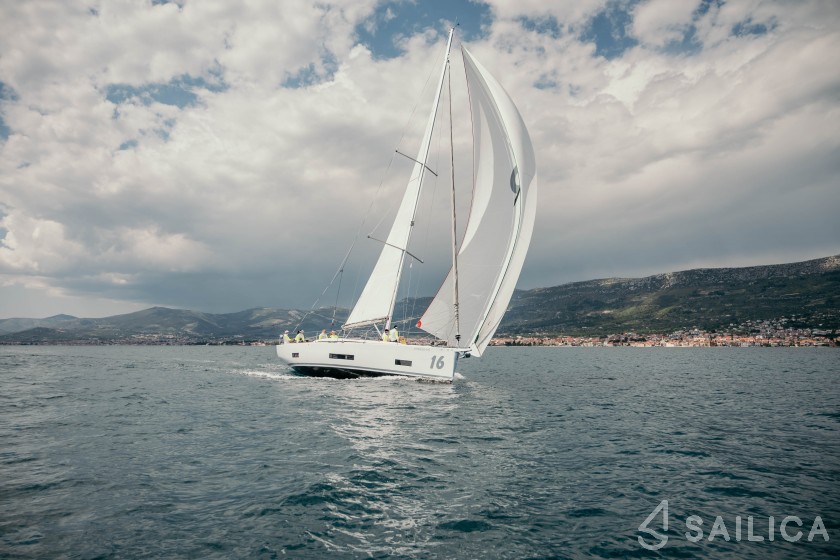 Salona 46 - Yacht Charter Sailica