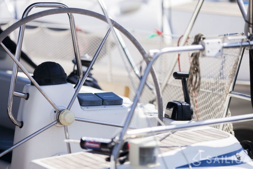 Bavaria 43 Cruiser - Yacht Charter Sailica