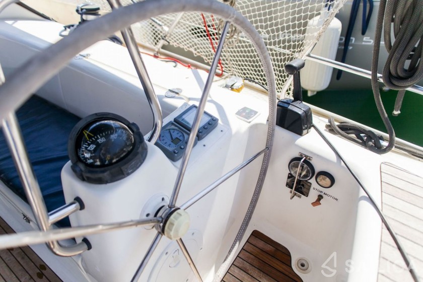 Bavaria 43 Cruiser - Yacht Charter Sailica