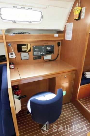 Bavaria 43 Cruiser - Yacht Charter Sailica