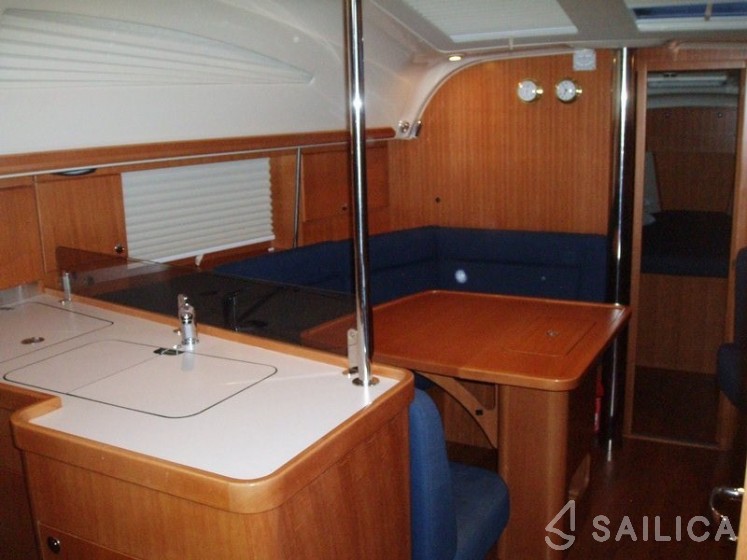 Elan 384 Impression - Yacht Charter Sailica