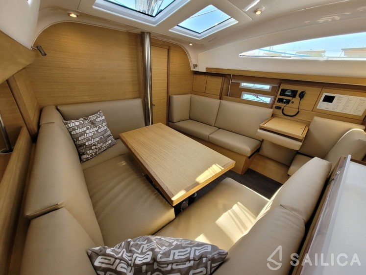 Elan Impression 40.1 - Yacht Charter Sailica