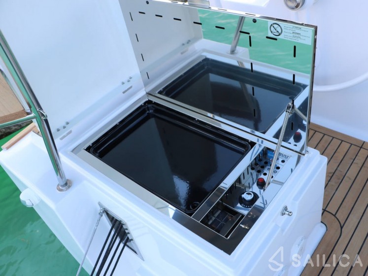 Elan Impression 40.1 - Yacht Charter Sailica