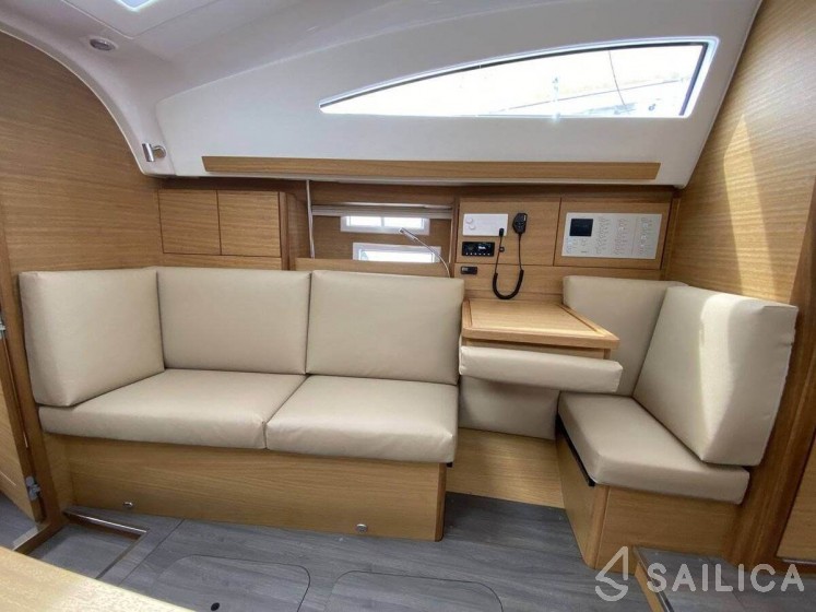 Elan Impression 40.1 - Yacht Charter Sailica