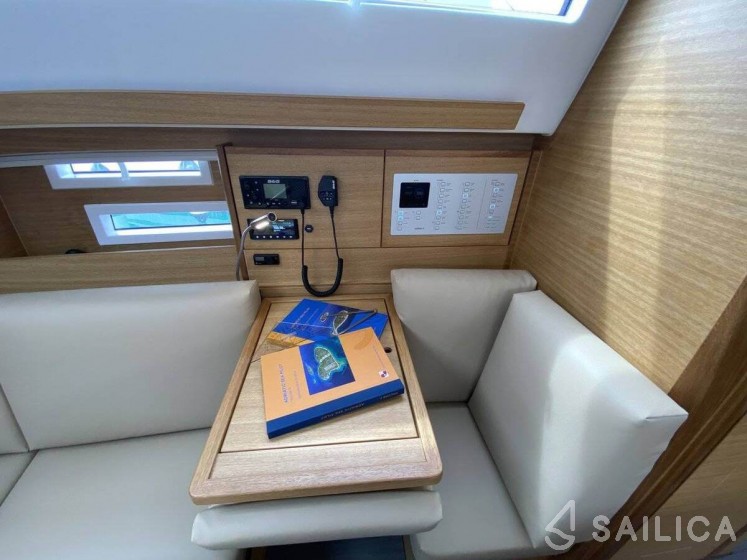 Elan Impression 40.1 - Yacht Charter Sailica