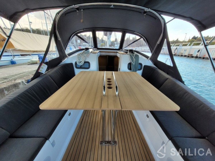 Elan Impression 40.1 - Yacht Charter Sailica
