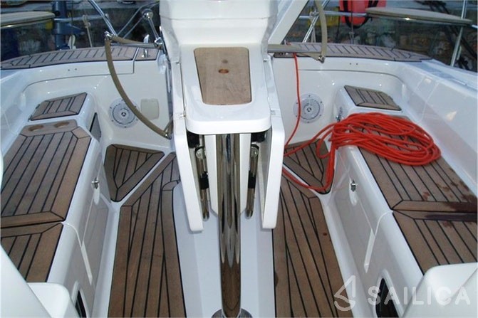 Elan 384 Impression - Yacht Charter Sailica