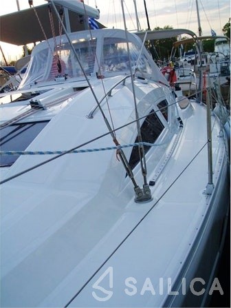 Elan 384 Impression - Yacht Charter Sailica