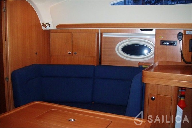 Elan 384 Impression - Yacht Charter Sailica