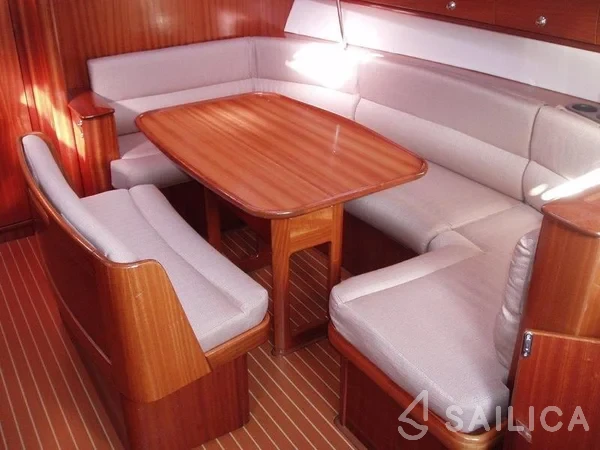 Bavaria 38 - Yacht Charter Sailica