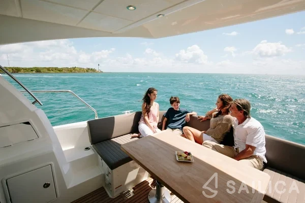Prestige 46 Fly - Yacht Charter Sailica