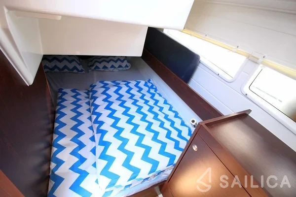 Platinum 989 - Yacht Charter Sailica