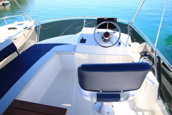 Platinum 989 - Yacht Charter Sailica