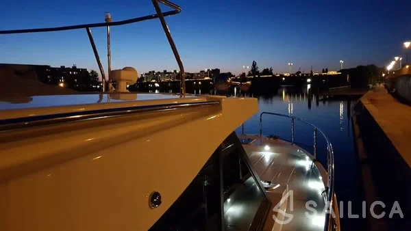Futura 36 - Yacht Charter Sailica